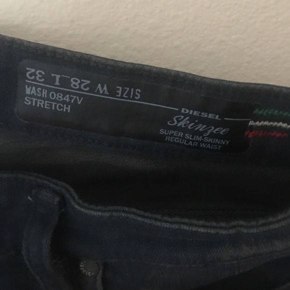 Diesel Skinzee 0847v, like new condition, 28x32 - Picture 10 of 10